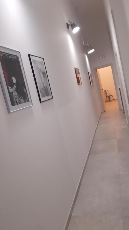 Andirivieni Lecce Casa Vacanze ภายนอก รูปภาพ