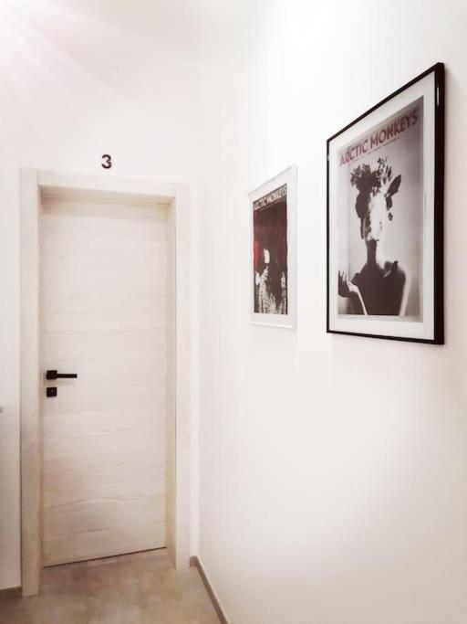 Andirivieni Lecce Casa Vacanze ภายนอก รูปภาพ