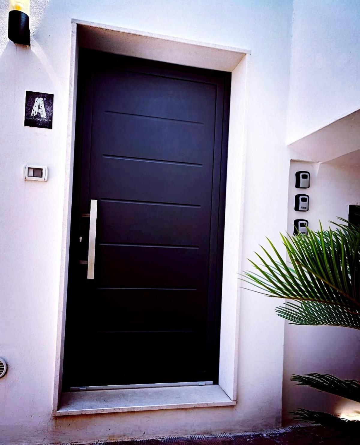 Andirivieni Lecce Casa Vacanze ภายนอก รูปภาพ